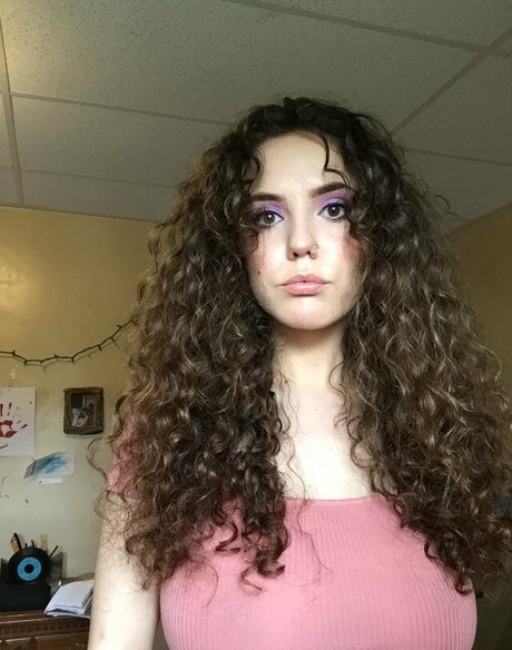 Laura Marie photo 523