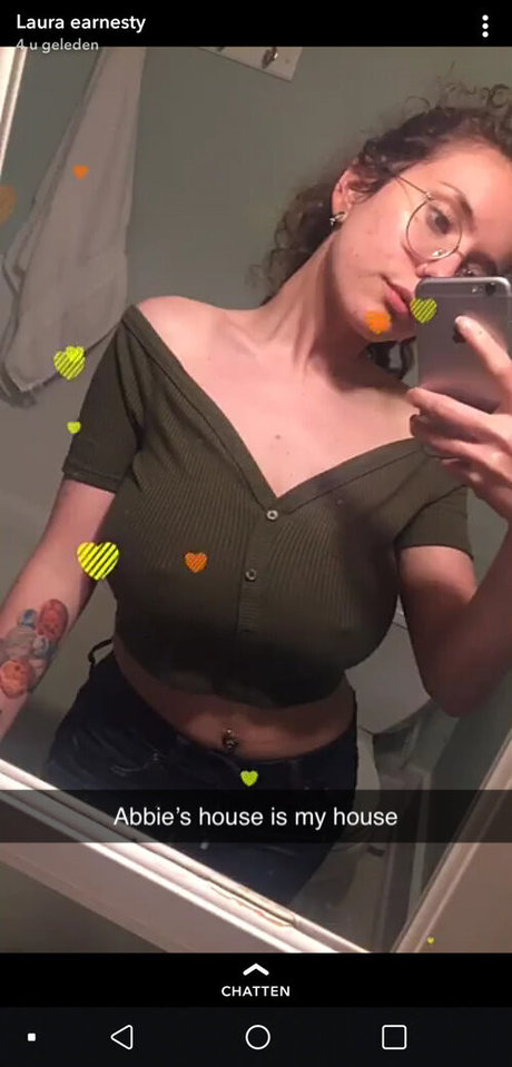 Laura Marie photo 568