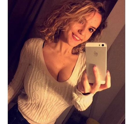 Laura Marie photo 577