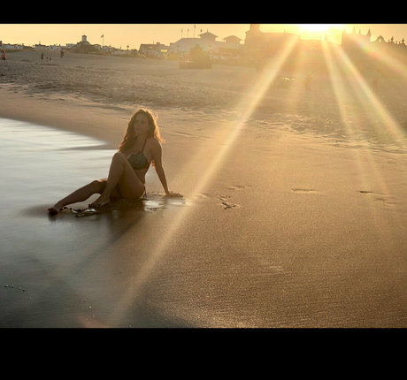 Laura Marie photo 631