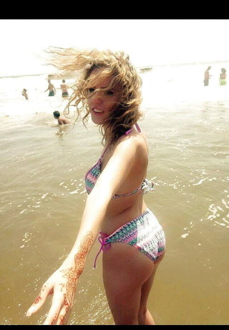 Laura Marie photo 797