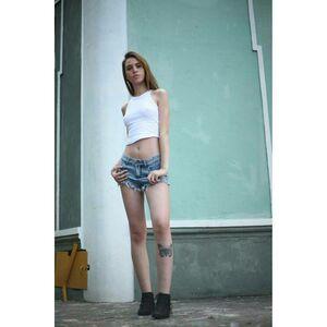 Laura Padilha photo 19