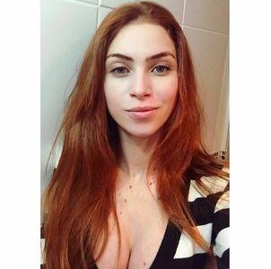 Laura Padilha photo 30