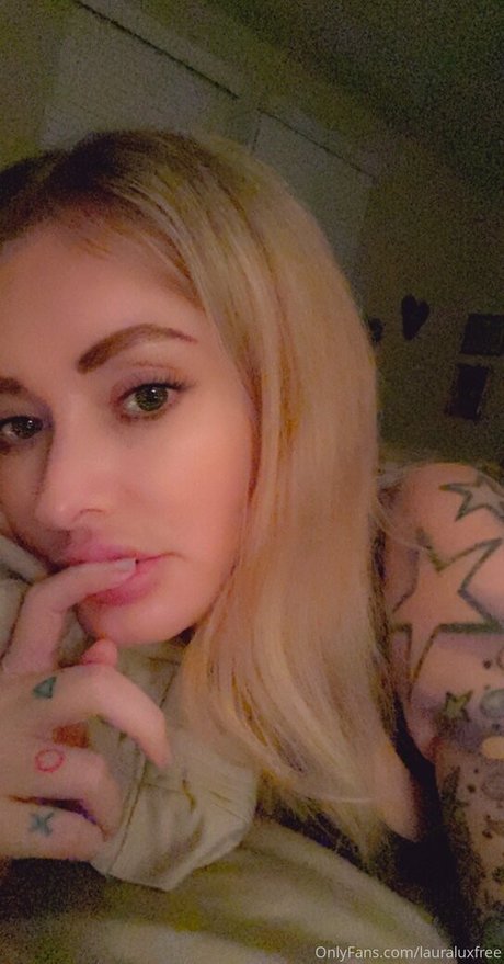 Lauraluxfree photo 14
