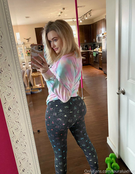 Lauraluxfree photo 29