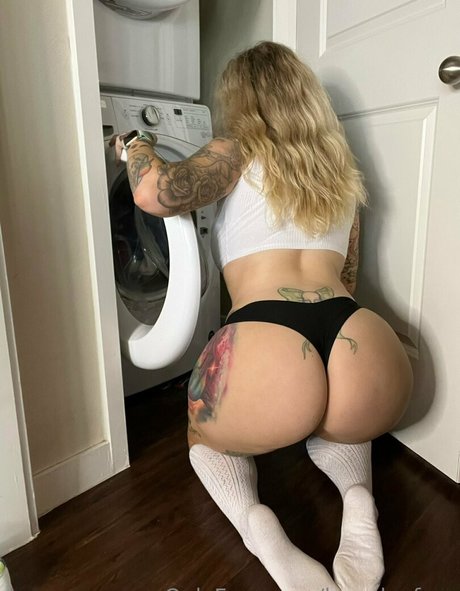 Lauraluxfree photo 31