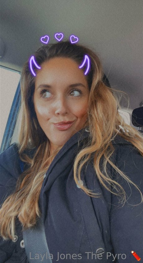 Layla Jones photo 26