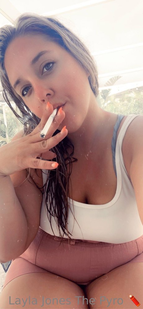 Layla Jones photo 35