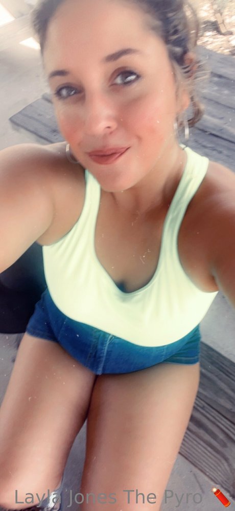 Layla Jones photo 44