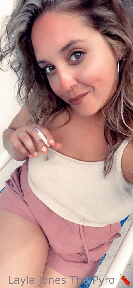 Layla Jones photo 74
