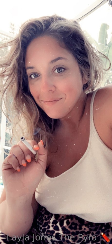 Layla Jones photo 91