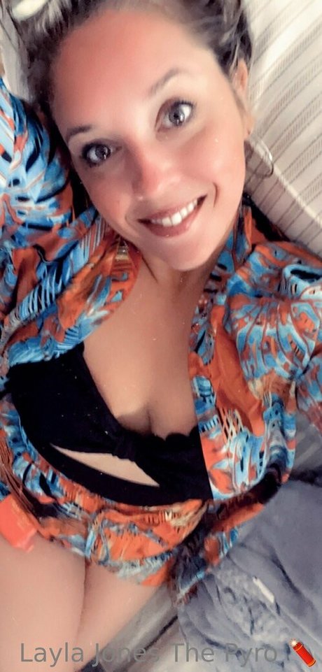 Layla Jones photo 117