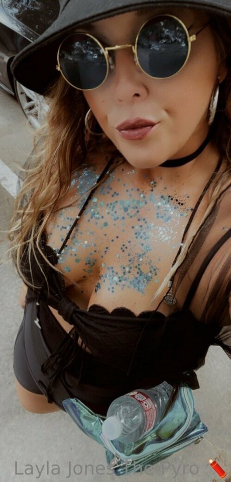 Layla Jones photo 134