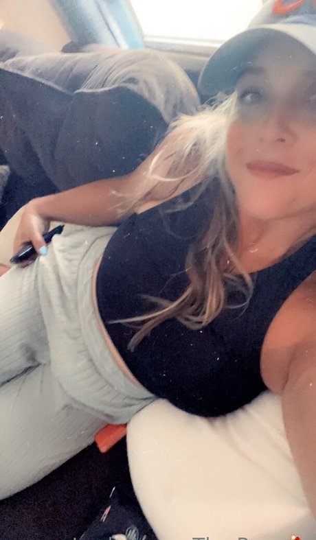Layla Jones photo 174