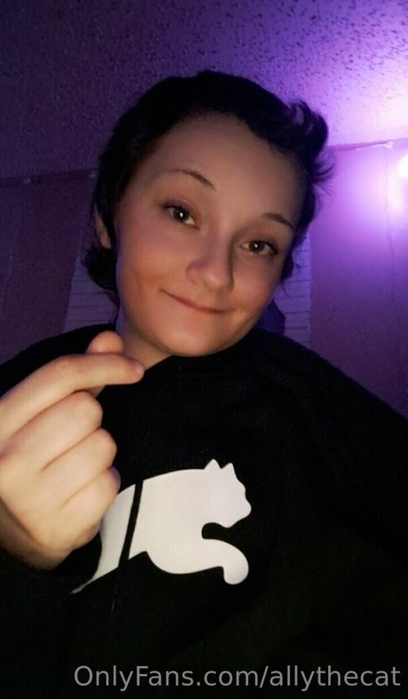 Layla Lennox photo 9