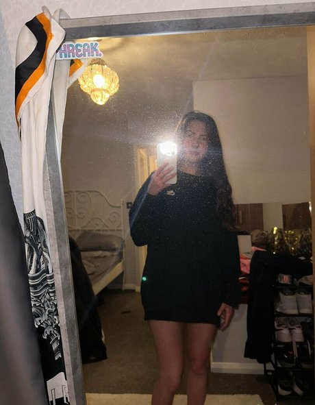 Leahshorty photo 83