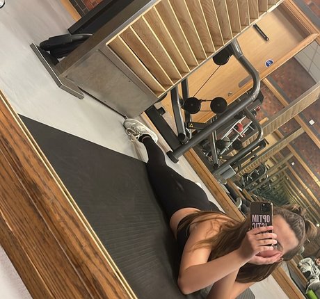 Leahshorty photo 346