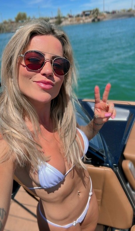 Leticia Bufoni photo 79