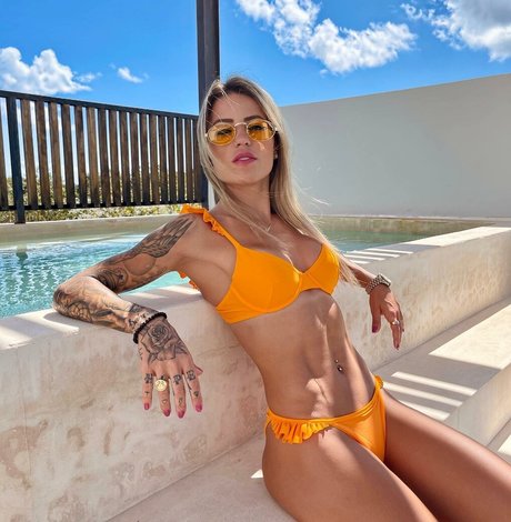 Leticia Bufoni photo 92