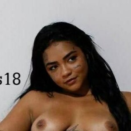 Leticia Gabriela photo 13