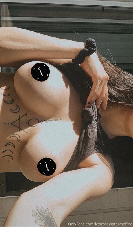 Lexirosewatermefree photo 25