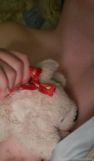 lilacandholly photo 4