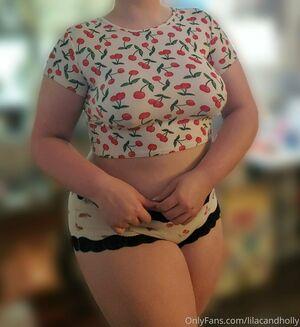 lilacandholly photo 6