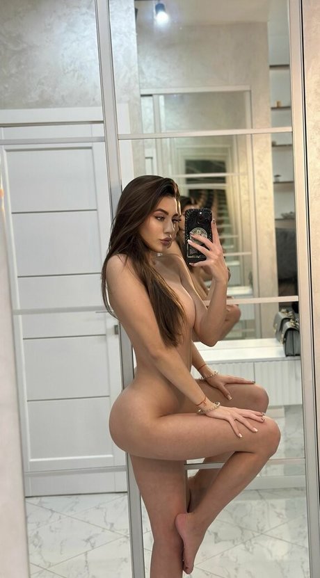 Lili Coco photo 6