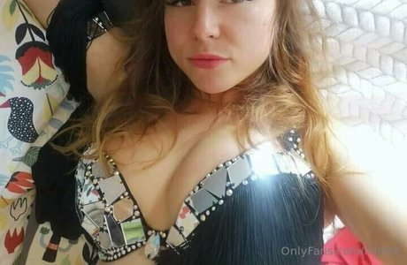Lili999 photo 15