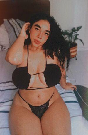 Lilith photo 131