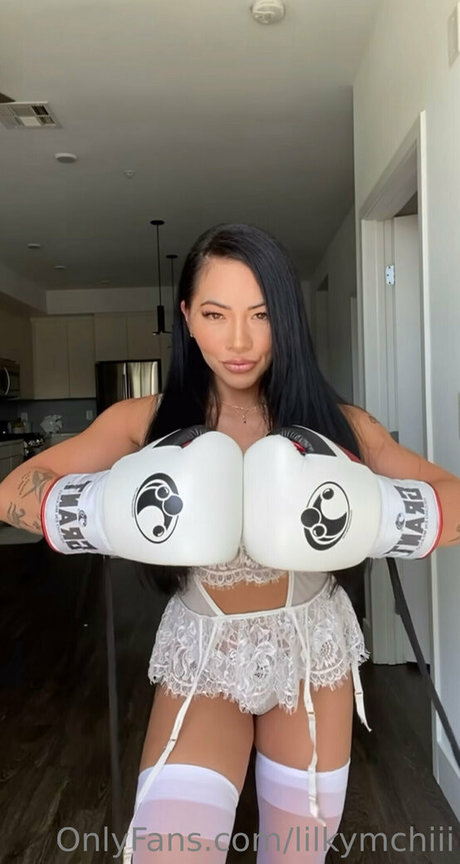 Lilkymchiii photo 51