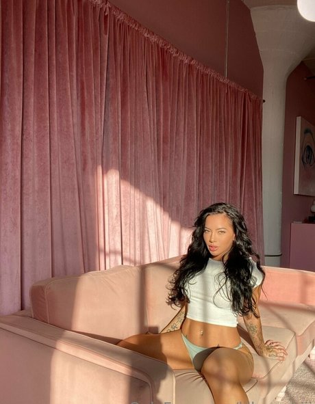 Lilkymchiii photo 59
