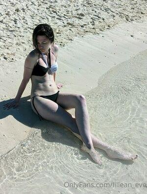 lillean_eve photo 22