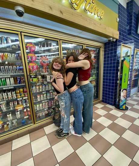 Lillie Goldman photo 30