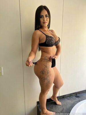 Lily Silva photo 7