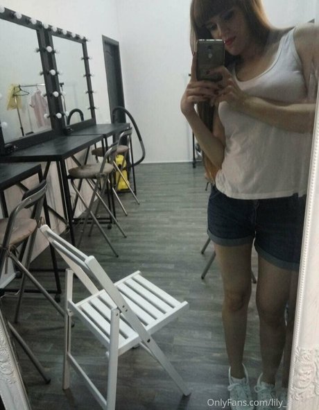 Lilyapricot photo 27