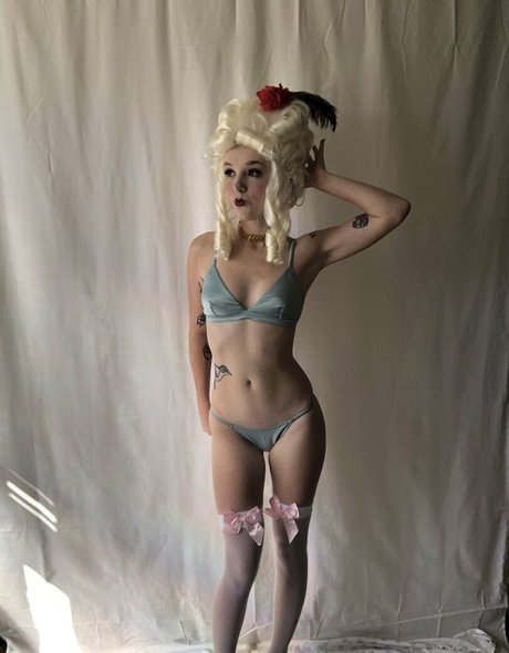 Lilyevansfree photo 5