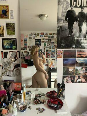 lilyisthatyou photo 13
