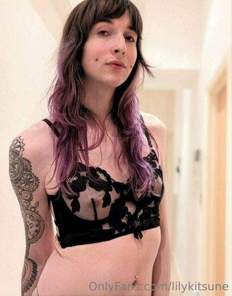 Lilykitsune photo 46