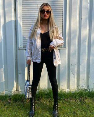 Linabmn photo 51