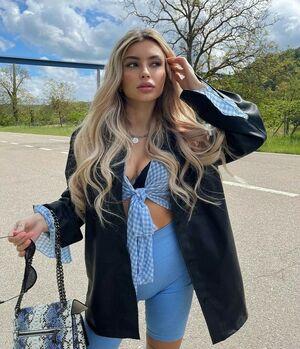 Linabmn photo 106