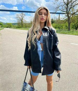 Linabmn photo 107