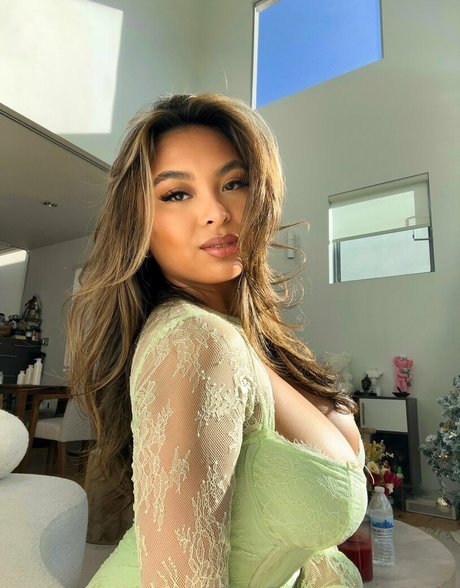 Linda Vo photo 50