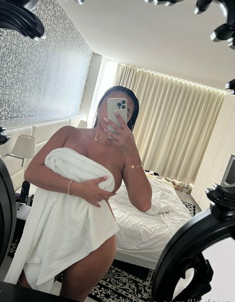 Linda Vo photo 74