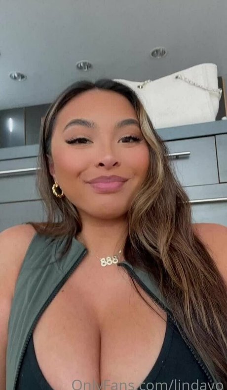 Linda Vo photo 77