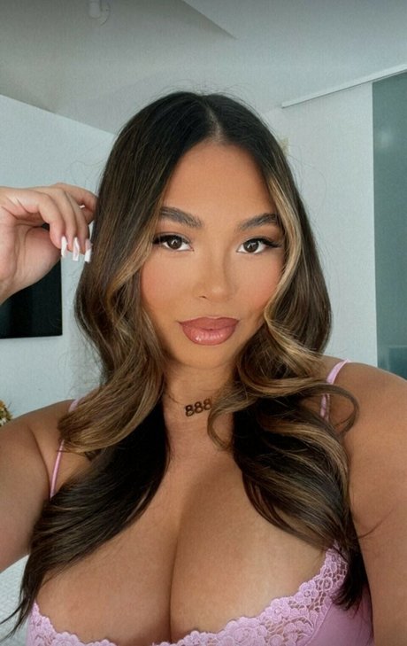 Linda Vo photo 81