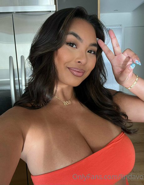 Linda Vo photo 90