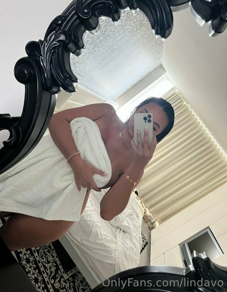 Linda Vo photo 132