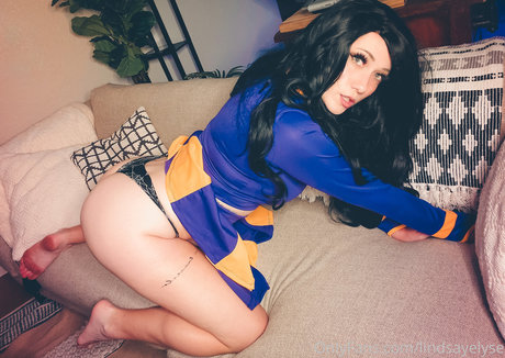 Lindsay Elyse photo 426