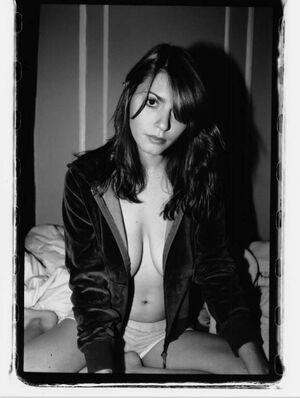 Lindsay Felton photo 105